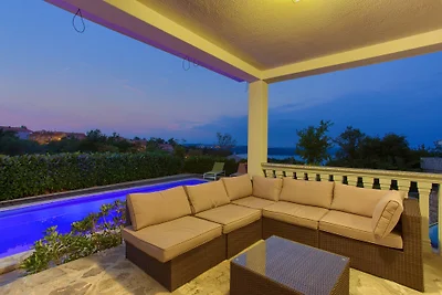 Villa con piscina riscaldata