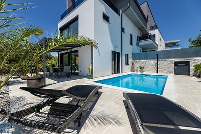 Luxusapartment mit beheiztem Pool