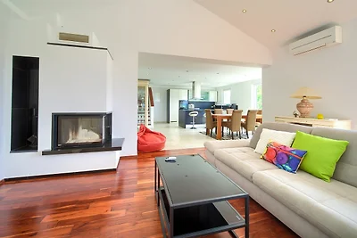 Villa met verwarmd zwembad