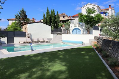 Villa Solaris mit Pool & Sauna