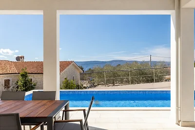 Villa Neoma – Ruhiger Rückzugsort am Meer mit beheiztem Pool