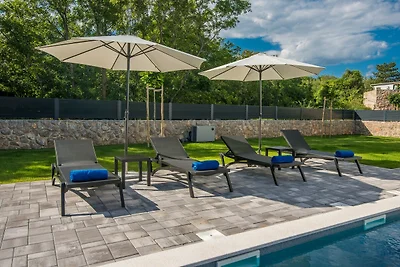 Villa Lana – Beheizter Pool & stilvoller Inselaufenthalt