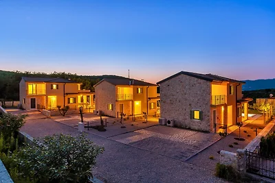 Villa Pinaza B sul mare con piscina riscaldata