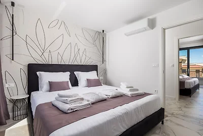 Luxury Apartment mit privatem Pool