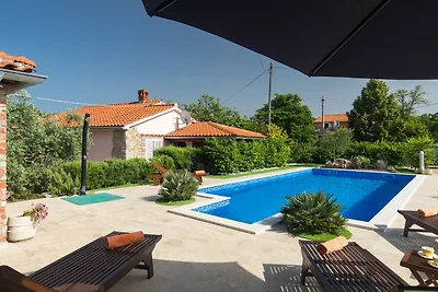 Charmante Villa Azul mit Pool, Whirlpool & Sauna