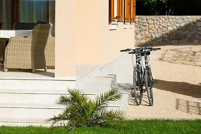 Villa Lavender's Breeze mit Pool