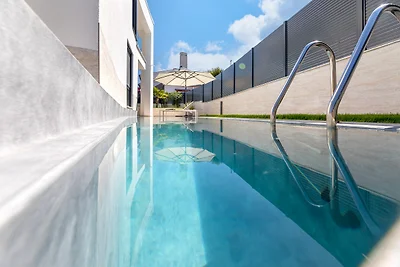 Villa Sarah con piscina riscaldata