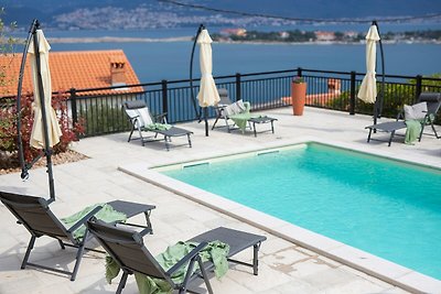 Villa Sea Queen mit Pool und Meerblick