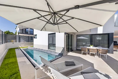 Villa Sarah con piscina riscaldata