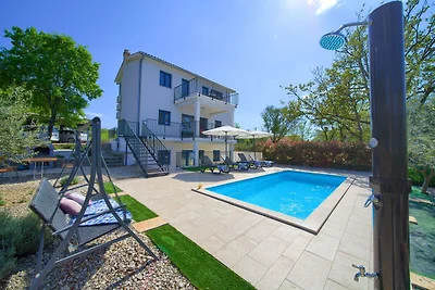 Villa Vista mit Pool und Meerblick