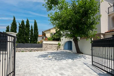 Villa Solaris mit Pool & Sauna