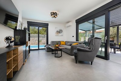 Luxusapartment mit beheiztem Pool