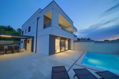 Villa Dama mit Pool und Meerblick