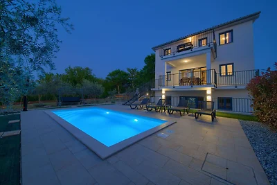 Villa Vista mit Pool und Meerblick