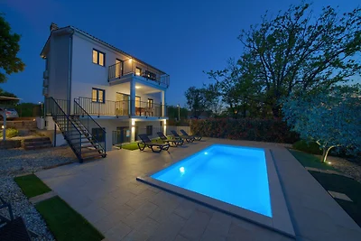 Villa Vista mit Pool und Meerblick