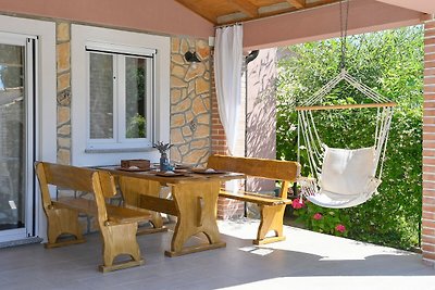 Ferienhaus Viola mit privatem Pool