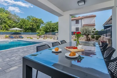 Villa Tara – Beheizter Pool & stilvoller Inselaufenthalt