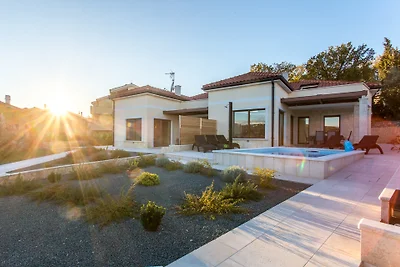 Villa Beach Ema mare con piscina