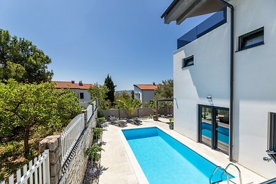 Luxusapartment mit beheiztem Pool