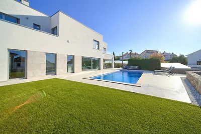 Villa Sia mit beheiztem Pool