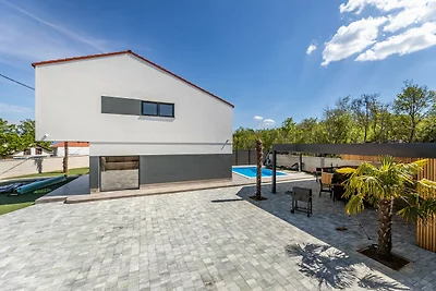 Villa George con piscina riscaldata