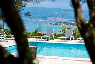 Casa Rosalia con vista mare e piscina
