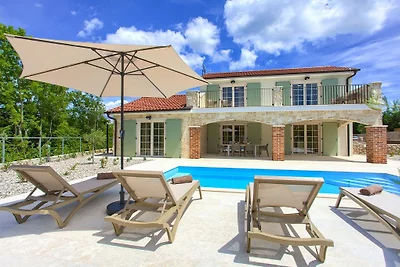 Villa Adria mit beheiztem Pool