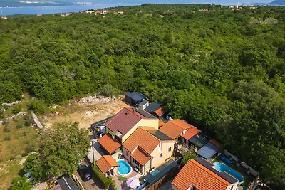 Ferienhaus Ana mit Pool und Jacuzzi
