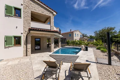 Villa Divina – Küstenvilla mit beheiztem Pool und Ladestation für Elektrofahrzeuge