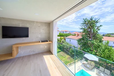Villa Celeia-Luxus FeWo 3 mit Pool