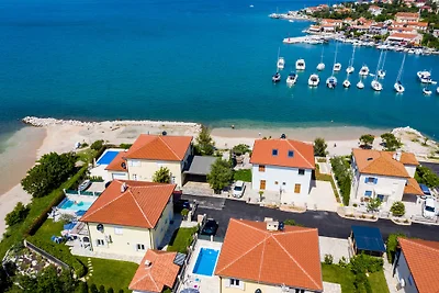 Strand Villa Claudia mit Pool