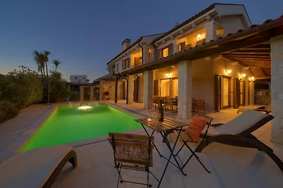 Villa Fina mit beheiztem Pool