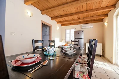 Charmante Villa Evita mit privatem Pool