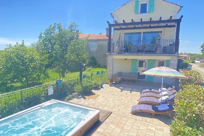 Villa Gisella mit beheiztem Pool