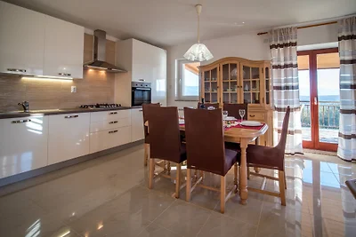 Appartamento con vista mare