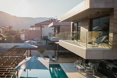Villa Elite / Pool, Sauna & Jacuzzi