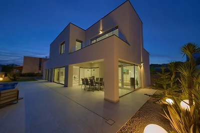 Villa Sia mit beheiztem Pool