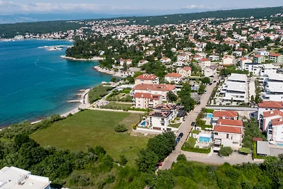 Azimut Premium Apartment mit Pool