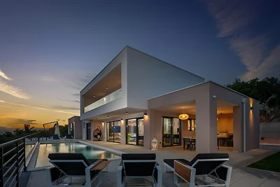 Villa Dujma – Luxuriöse Wellness-Oase mit Meerblick