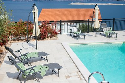 Villa Sea Queen mit Pool und Meerblick