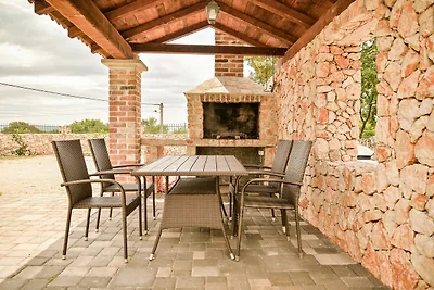 Charmante Villa Evita mit privatem Pool