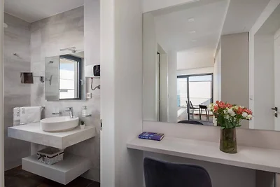 Premium Apartment mit privatem Pool