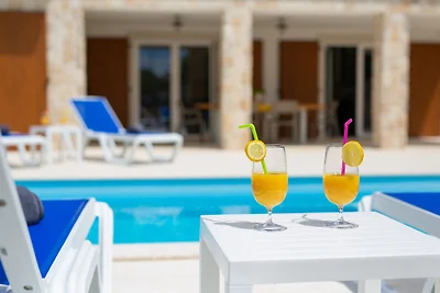 Villa Zala mit beheiztem Pool