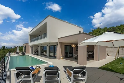 Villa Dujma – Luxuriöse Wellness-Oase mit Meerblick