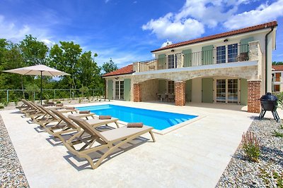 Villa Adria mit beheiztem Pool