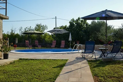 Appartamento Oliva con piscina privata