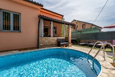Ferienhaus Ana mit Pool und Jacuzzi