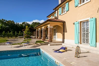 Charmante Villa Beleca mit privatem Pool