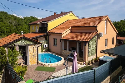 Ferienhaus Ana mit Pool und Jacuzzi