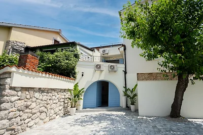 Villa Solaris mit Pool & Sauna